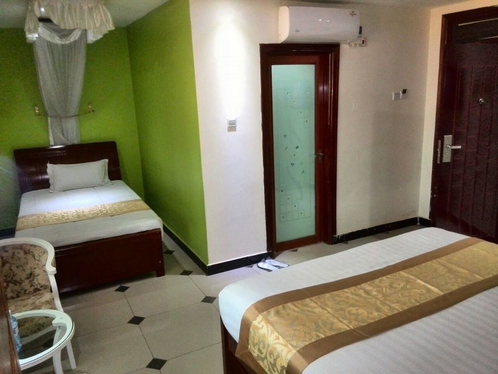 La Grande Hotel คัมพาลา ภายนอก รูปภาพ