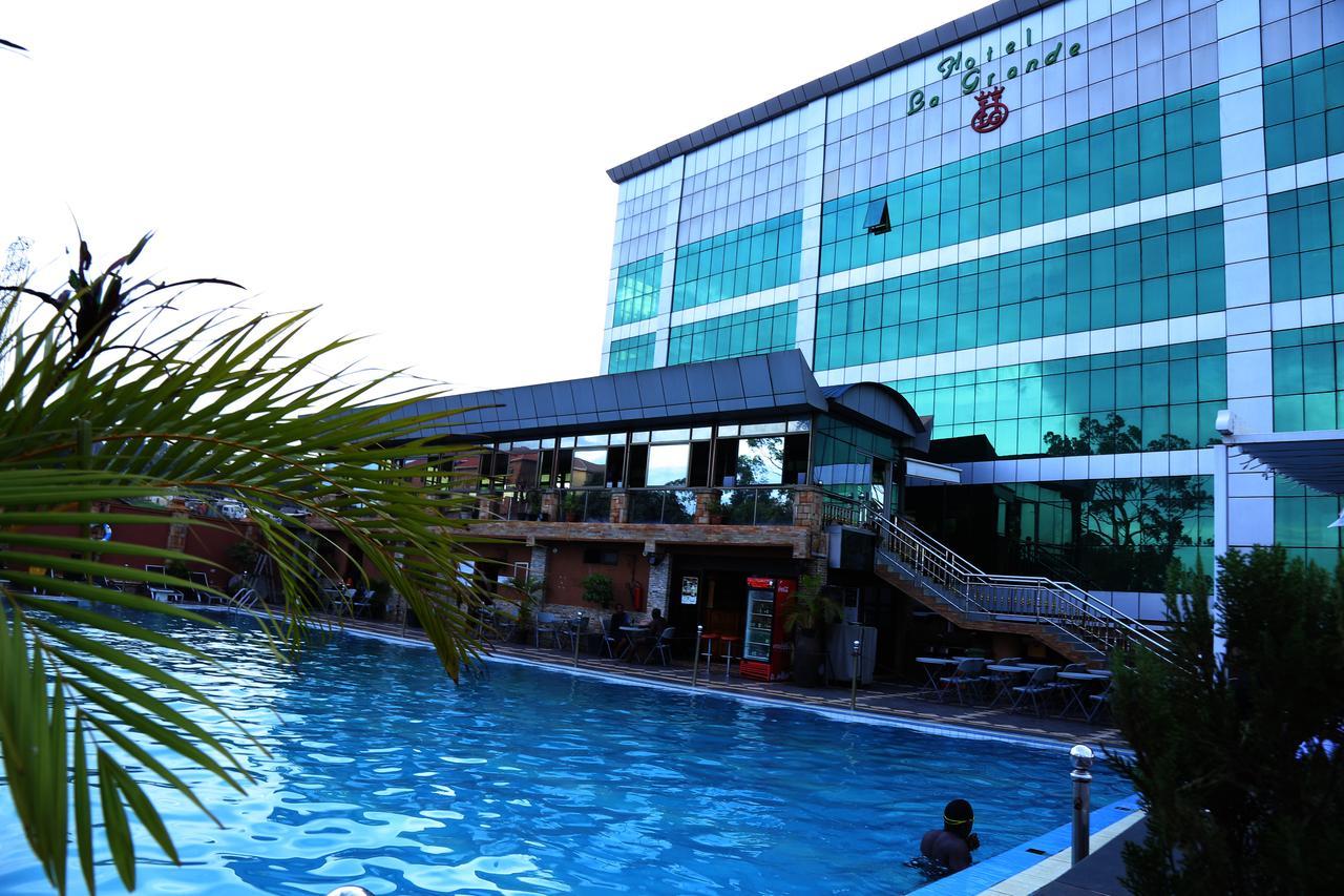 La Grande Hotel คัมพาลา ภายนอก รูปภาพ