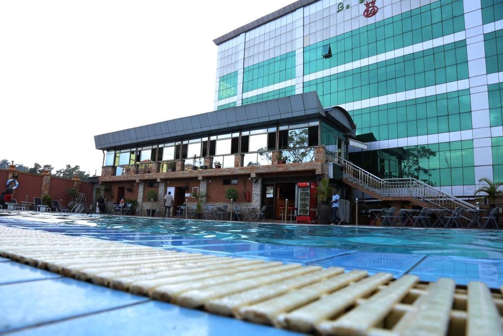 La Grande Hotel คัมพาลา ภายนอก รูปภาพ