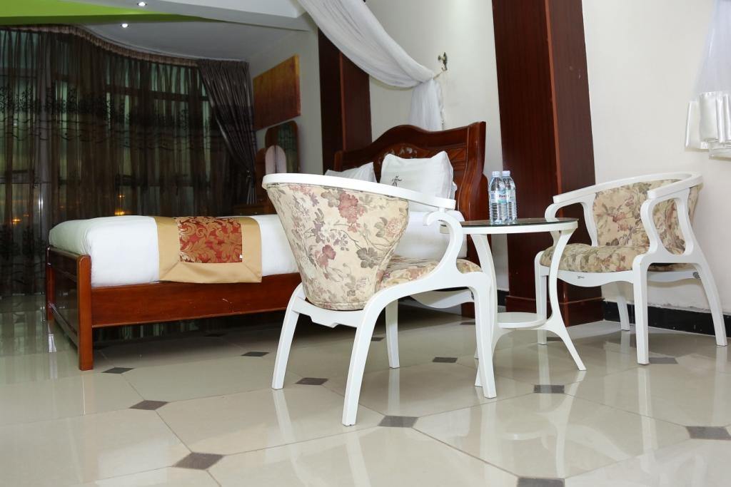 La Grande Hotel คัมพาลา ภายนอก รูปภาพ