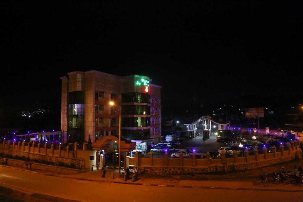 La Grande Hotel คัมพาลา ภายนอก รูปภาพ